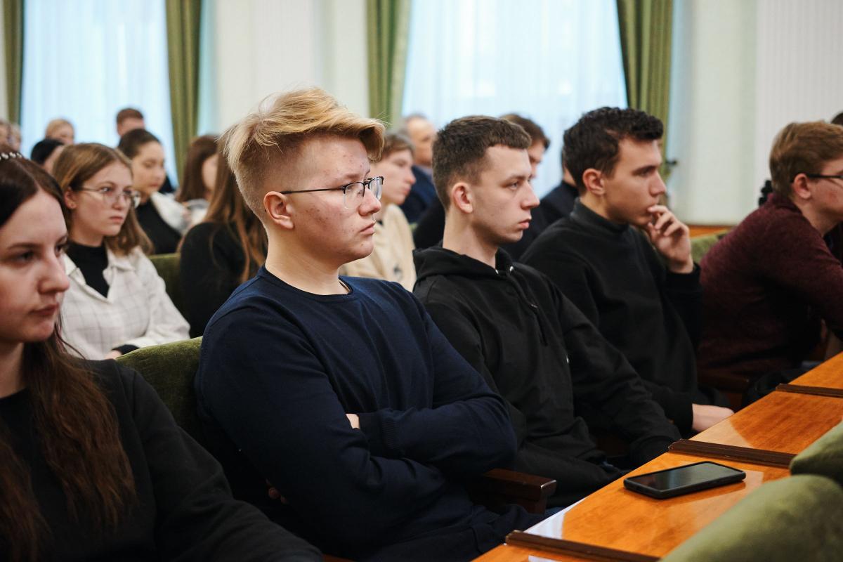 В преддверии Международного дня памяти жертв геноцида в БНТУ прошла ...